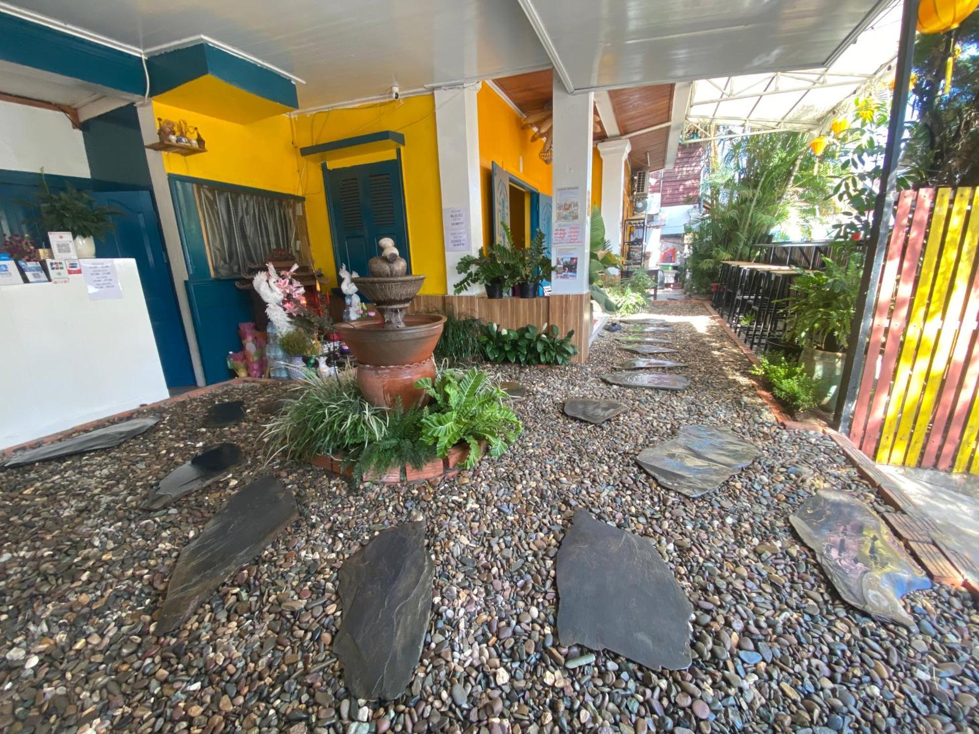 Luang Prabang Hostel Екстериор снимка